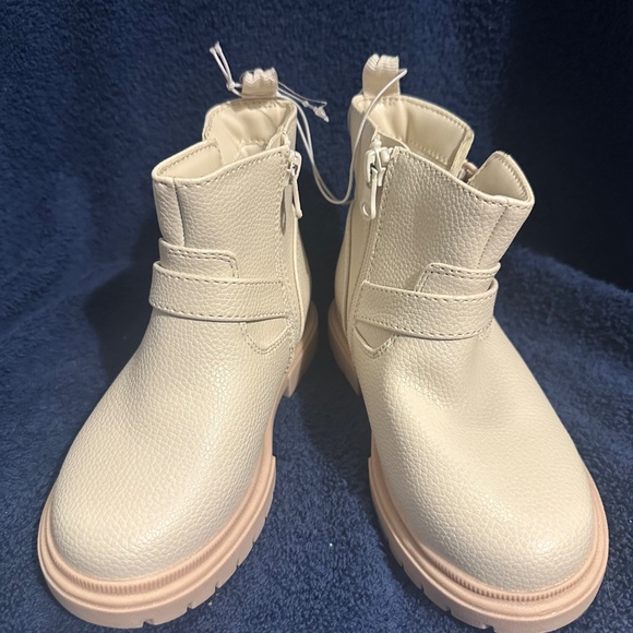 Toddler Evie Buckle Boots Cream - Picture 2 of 5
